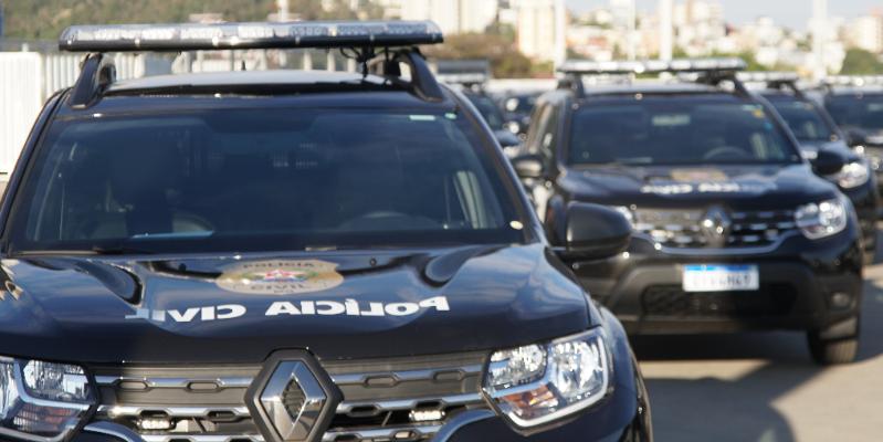 Dupla que vendia ‘falso benzedor’ para curar doenças é presa em Minas; conheça o golpe