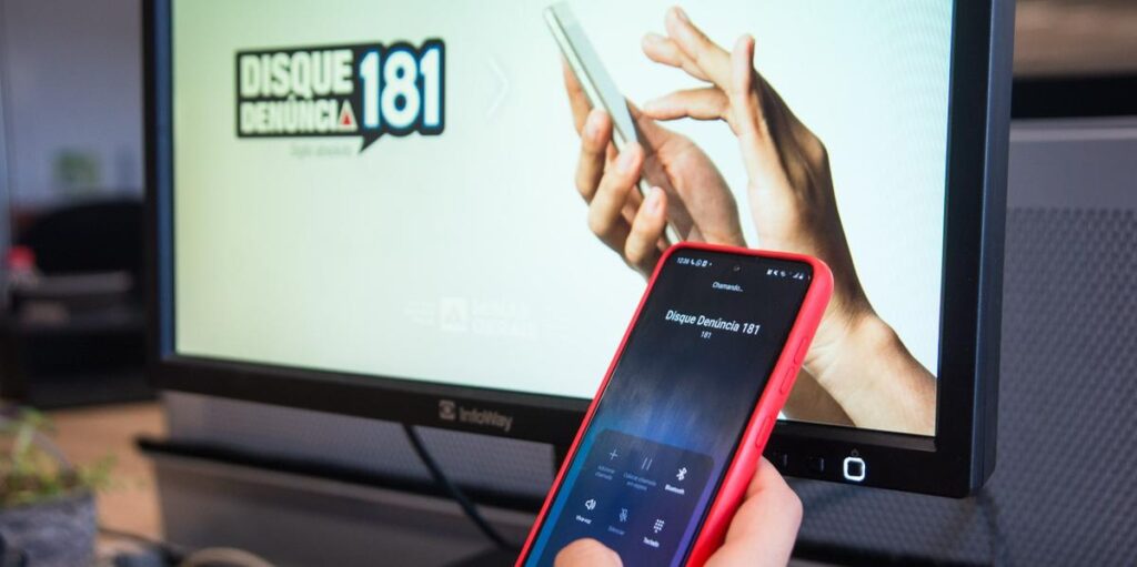 Disque Denúncia: anônimos ajudam a ‘tirar’ 25 toneladas de drogas das ruas em Minas