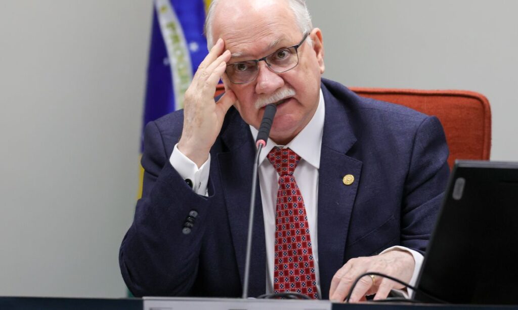 Fachin diz que democracia atravessa tempos desafiadores