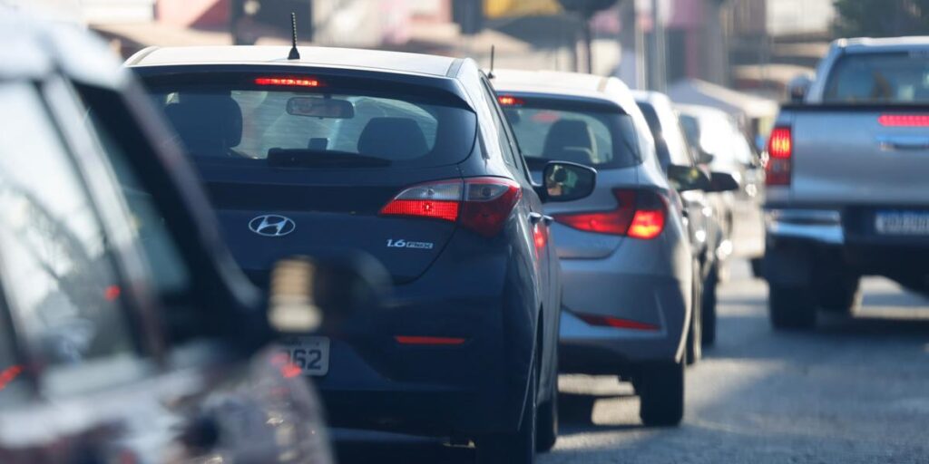 Deixou o IPVA para depois do Carnaval? Multa e juros já são cobrados! Veja como regularizar