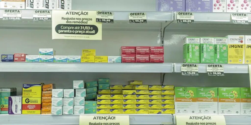 Entenda a nova lei em vigor que permite venda de medicamentos nos supermercados