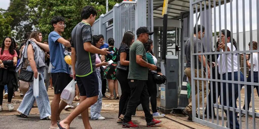 Inscrições para o Enem 2026 começam nesta segunda; provas serão em novembro