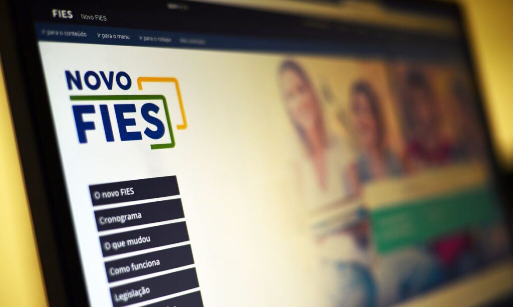 Desenrola: renegociação de dívidas do Fies começou ontem, quarta-feira