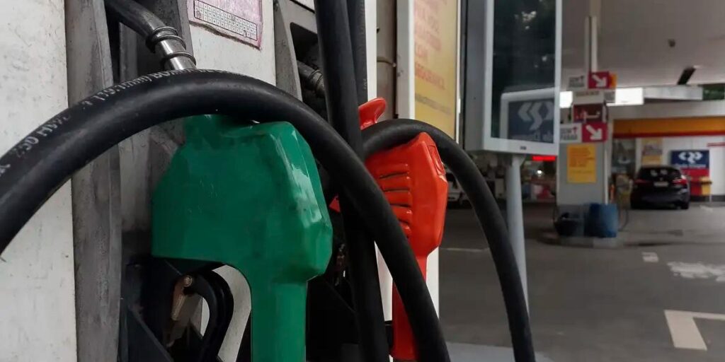 Governo prevê aumento de etanol na gasolina para até 32%