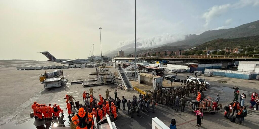 Após 14 dias, Bombeiros de Minas que participaram de missão na Venezuela retornam ao Brasil
