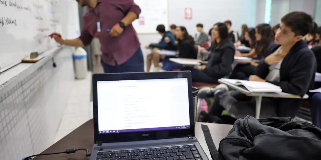 Fies: pré-selecionados têm até terça (4) para complementar informações