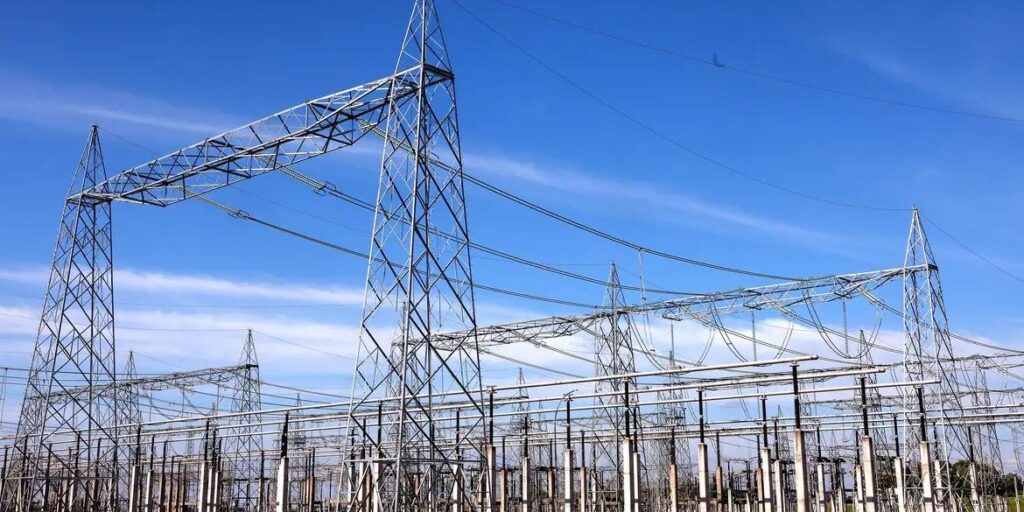 Custo extra na conta de luz segue em agosto, com adicional de R$ 1,88 a cada 100 kWh consumidos