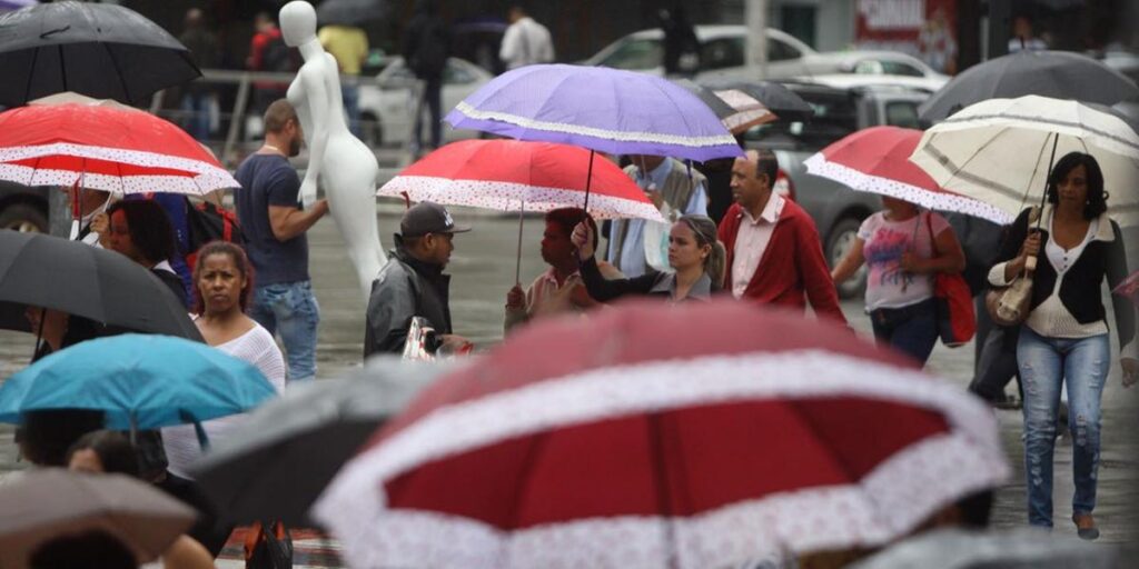 Mais de 100 cidades de Minas estão em alerta para chuvas intensas até esta quinta; veja lista