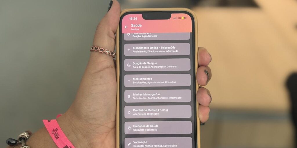 Mulheres podem consultar histórico de mamografias pelo celular em Minas
