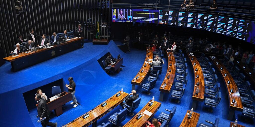 Fim da escala 6×1 deve ser votado nesta quarta-feira (14) no Senado