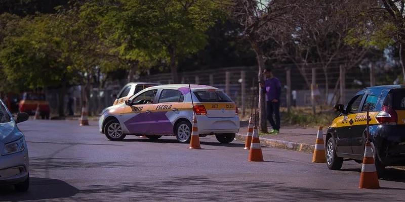 CNH vencida? Motoristas de Minas têm prazo de validade prorrogado até dezembro
