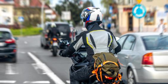 Multa de até R$ 1.000 para motos barulhentas começa a valer em 90 dias na capital mineira